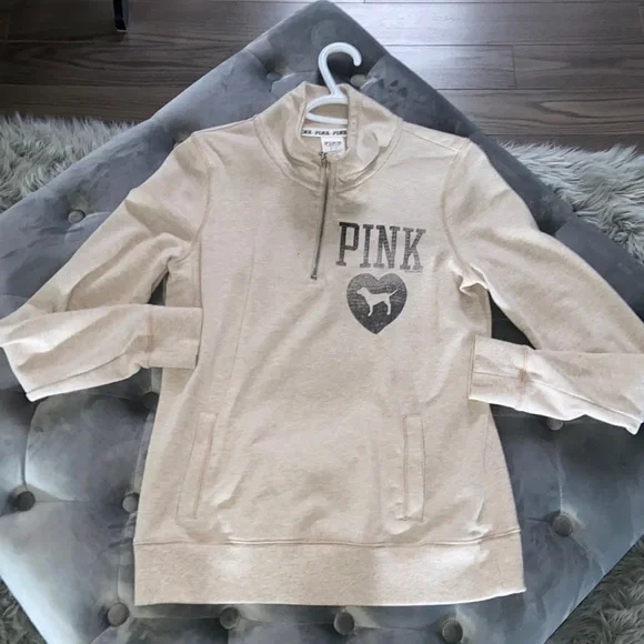 Pink sweater - Picture 1 of 2